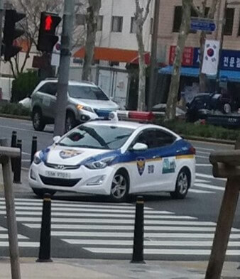 차량-분실신고를-하여-경찰이-출동하는-모습