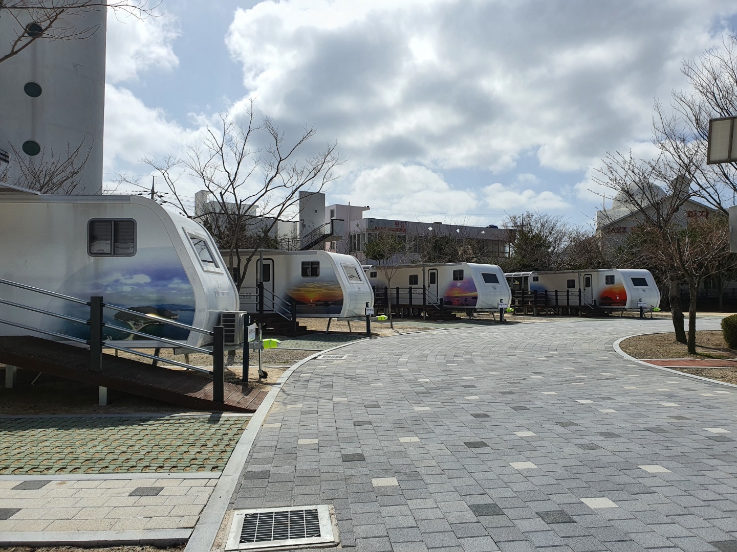 한려해상국립공원 학동야영장 카라반