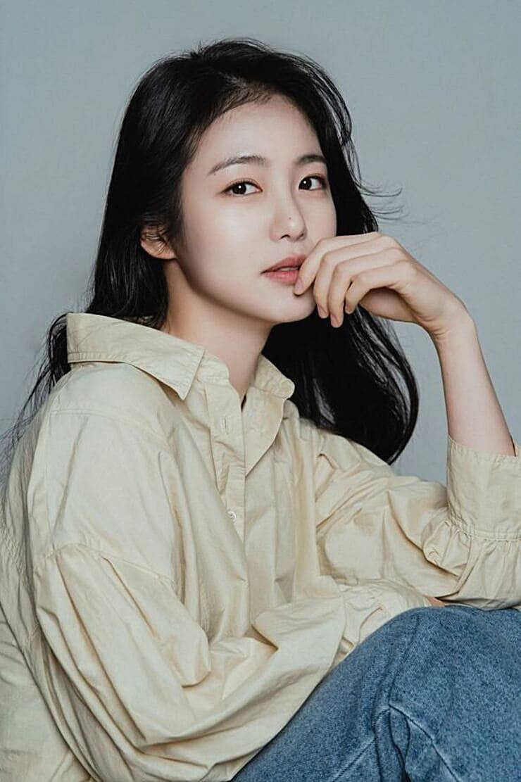 배우-신예은