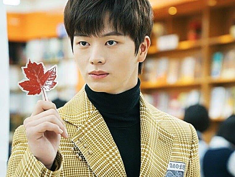 가수-겸-배우-육성재