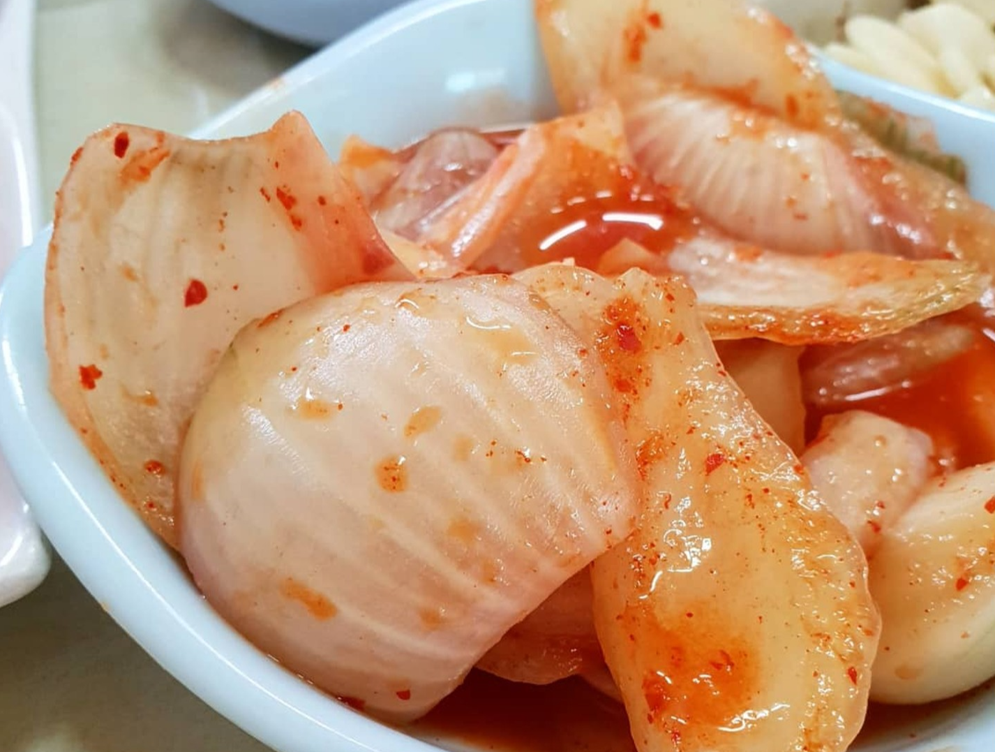 두암식당 양파김치