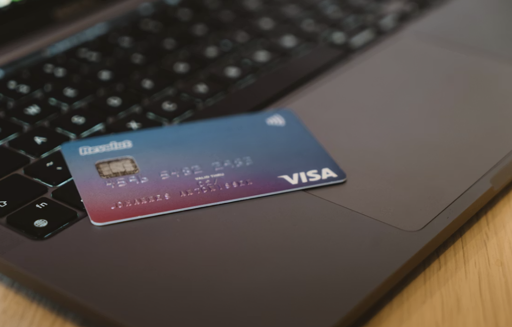 &ldquo;대출 많으면 신용점수 떨어질까?&rdquo;