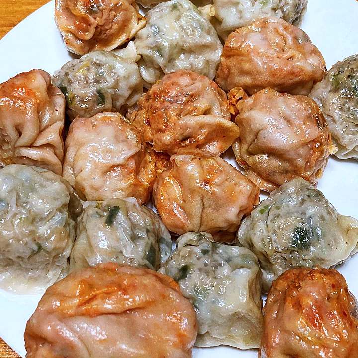 회기 식당 손만두 42년 내공 만두 장인의 속이 꽉 찬 인생 인생극장 마이웨이 맛집 추천