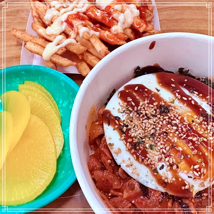 생방송 투데이 수원 화성, 행궁동, 행리단길 고마움 담은 행복 한 그릇, 학교 앞 국물 떡볶이 맛집