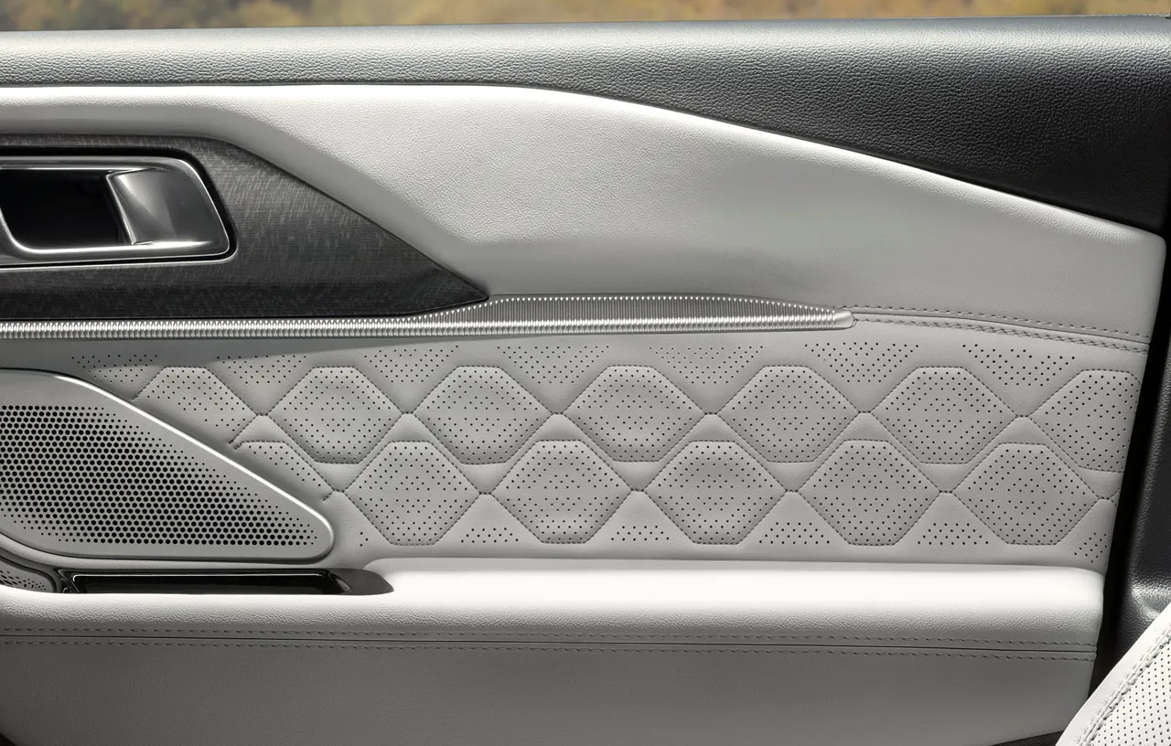 포드 익스플로러 이미지