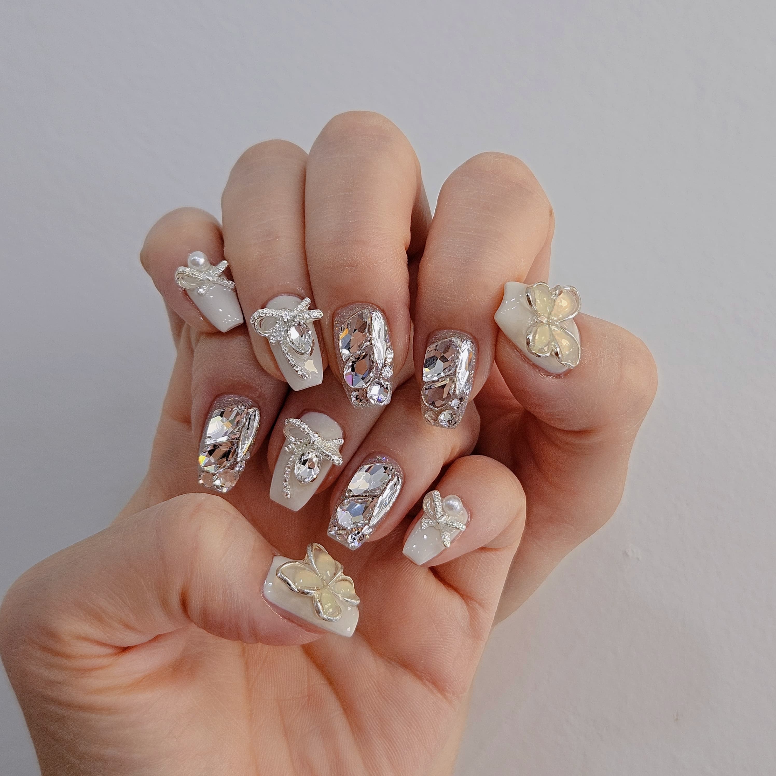 손톱 위에 표현할 수 있는 미니어처 아트 트렌드