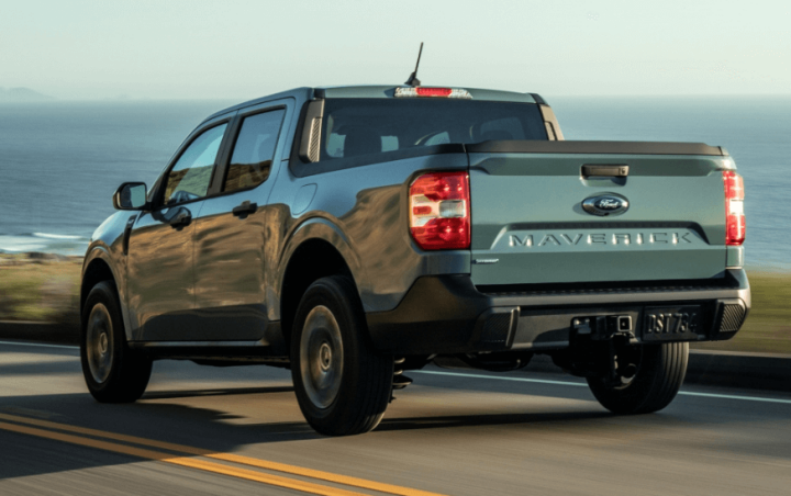 포드매버릭하이브리드_후면부모습