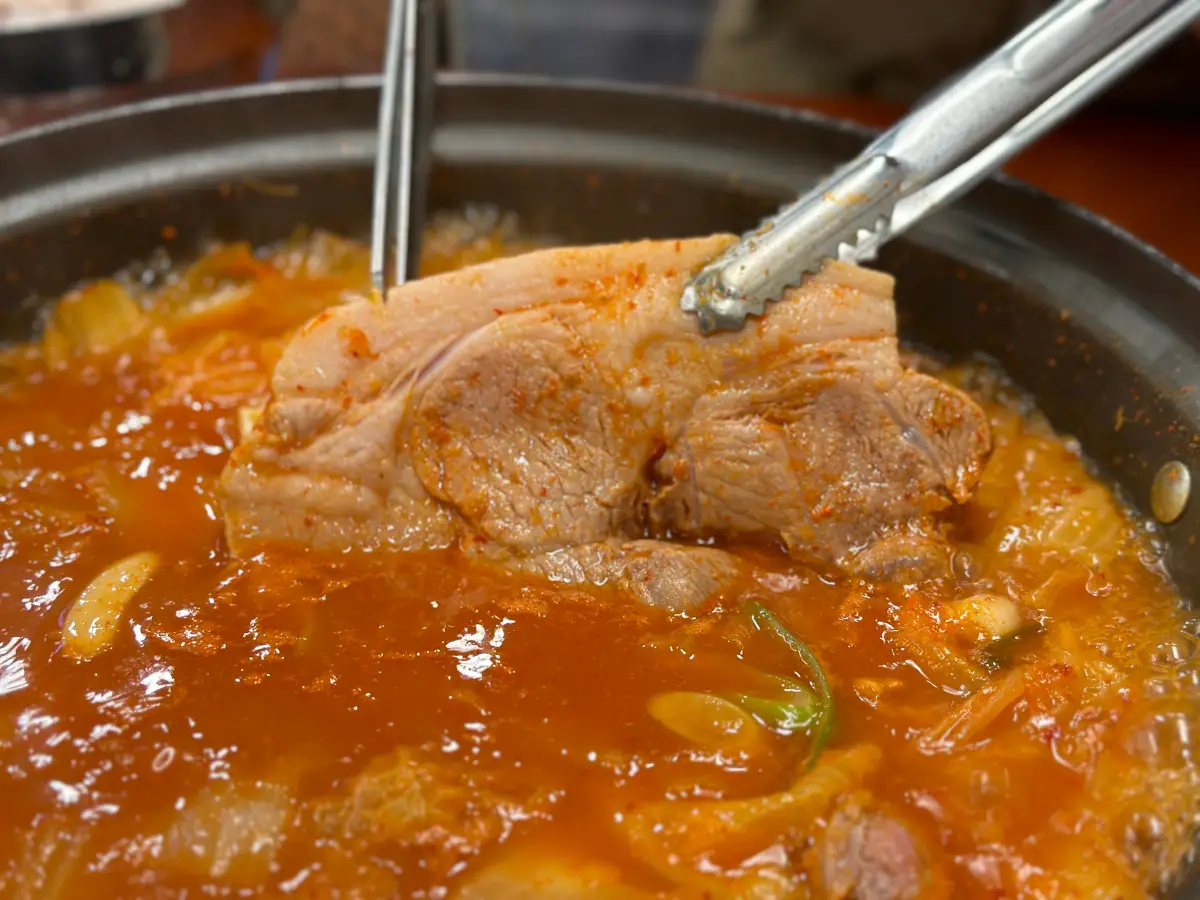 백채김치찌개