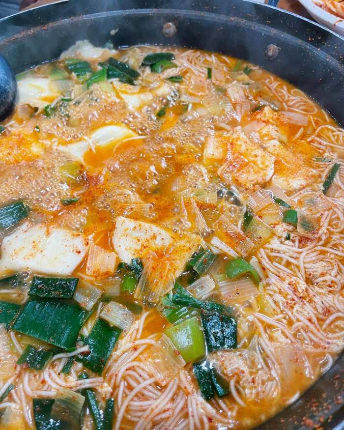 이만기 동네한바퀴 무주 반딧불시장 어죽 맛집 어탕 국수 수제비 도리뱅뱅이 소개