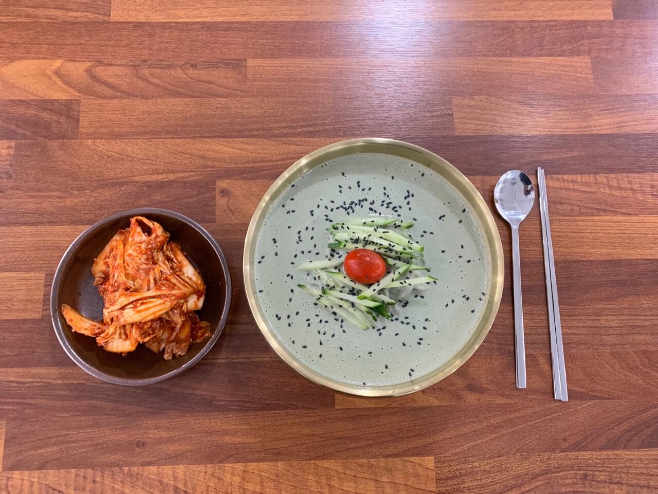 생방송투데이 3818회 한우물의 법칙 하루 1000그릇! 서리태 콩국수 편 광주 남구 구동 맛집 김명화서리태콩국수