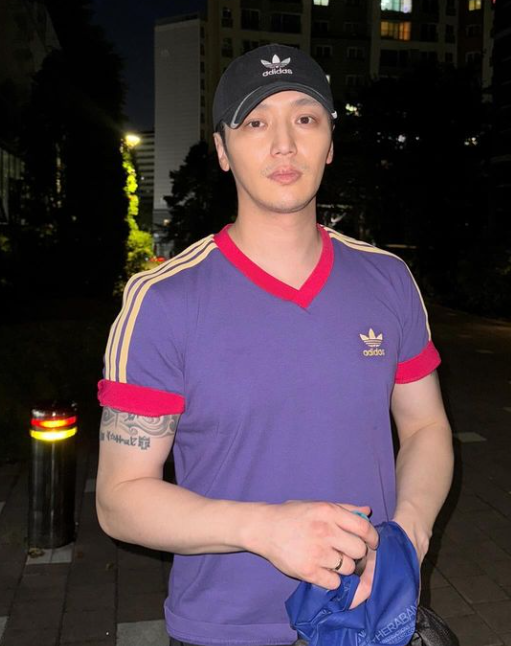 변요한 배우 프로필 드라마 영화 작품활동 열애 결혼 반려견 사진