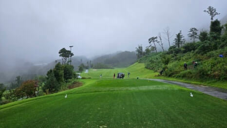 골프장 경험담 가평 베뉴지CC 전략적이면서도 경치 좋은 라운딩 산세를 살린 27홀 골프장