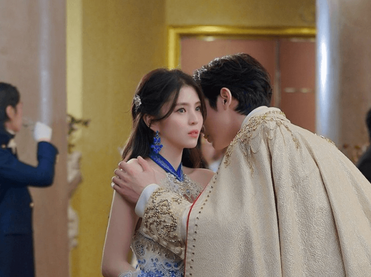 한소희 차은우 이수혁 (악녀는 마리오네트)