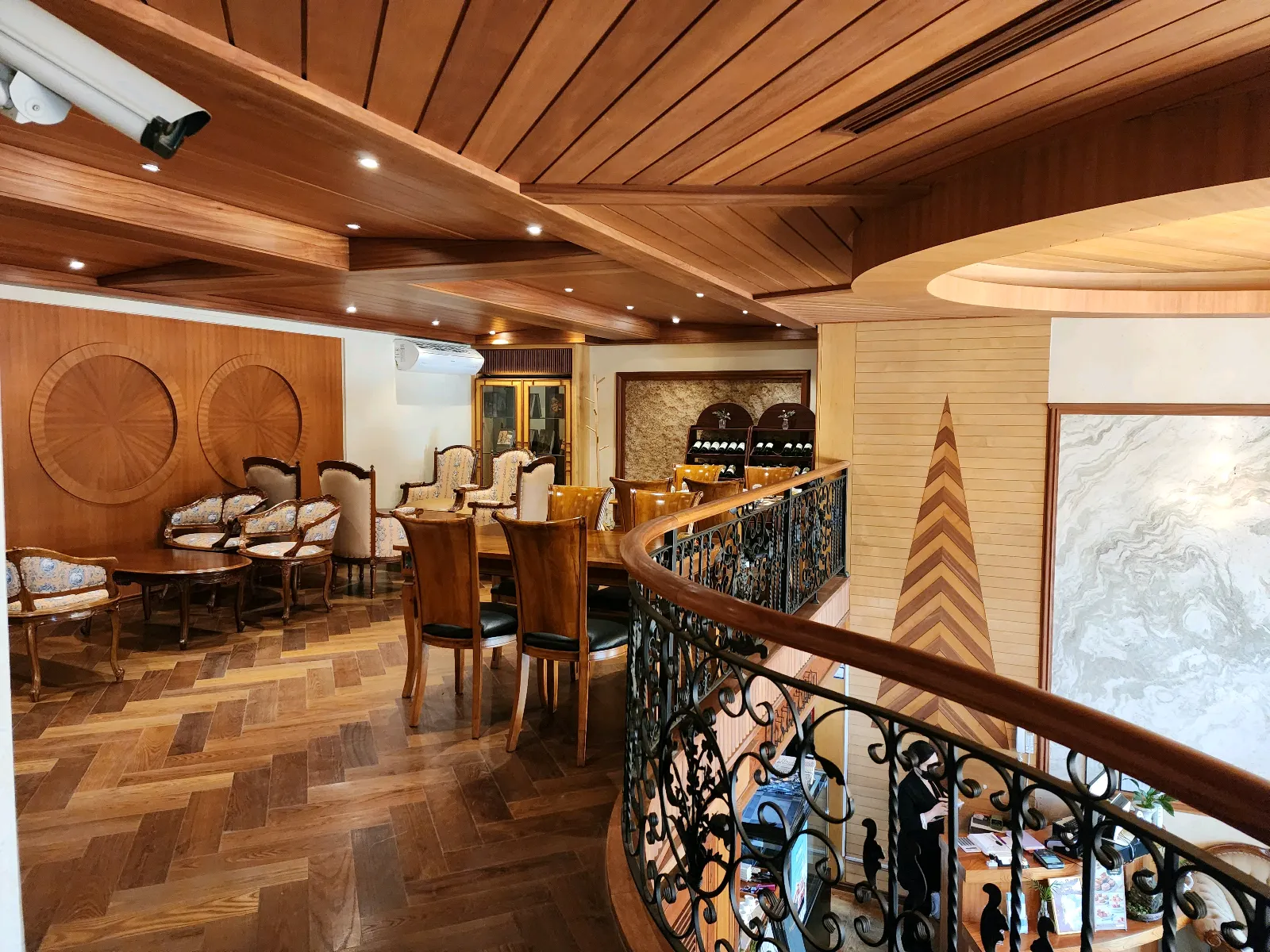 에스타시온 2층