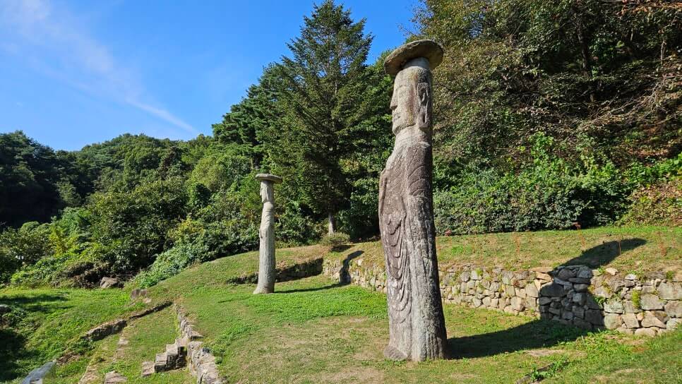 안성 쌍미륵사 : 두 미륵불이 전하는 치유와 희망의 도량
