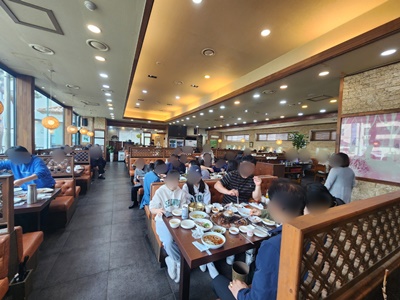 산과들가든매장내부