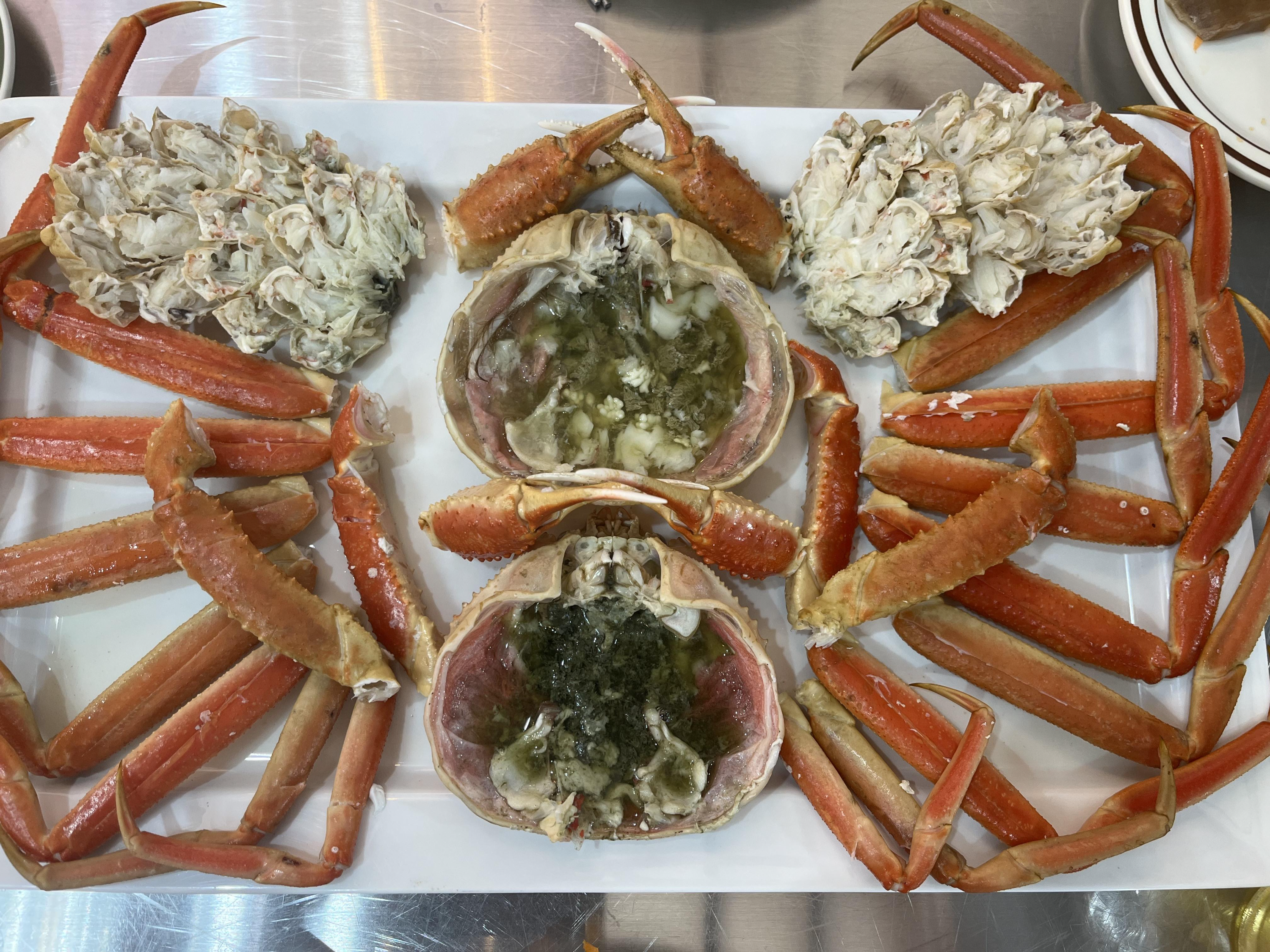 찐 대게 두마리