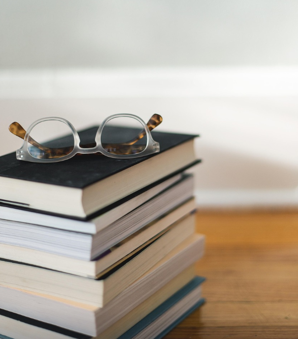 감정 회복을 위한 힐링 에세이 5선, 2025년 추천 도서 (이미지 픽사베이)