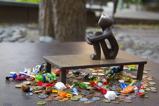 스톡홀름 증후군 뜻과 충격적인 유래: 왜 피해자는 악마와 사랑에 빠지는가?