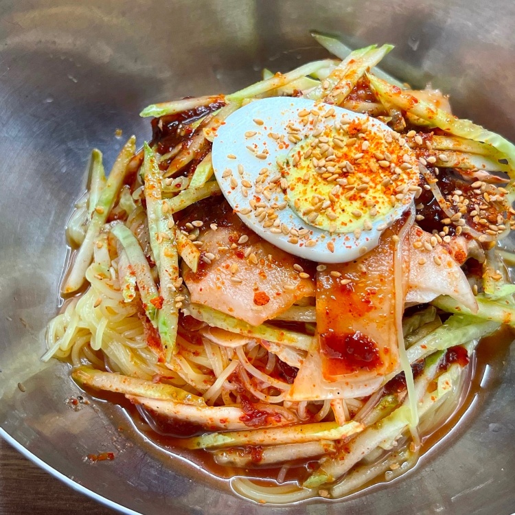 제209회 놀라운토요일 놀토 경주 성동시장 물밀면, 비빔밀면, 밀면 하석진 옥택연 추천 맛집 소개