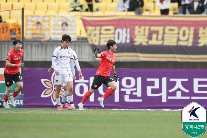 이정효 감독 복귀전, 광주FC는 웃지 못했다… 강원FC에 일격