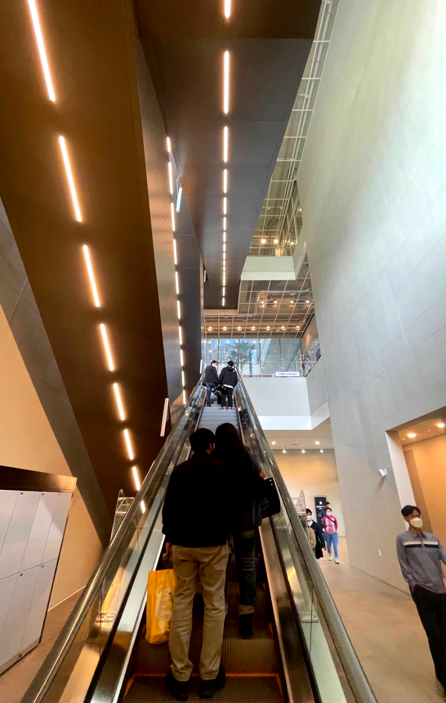 피아크 에스컬레이터