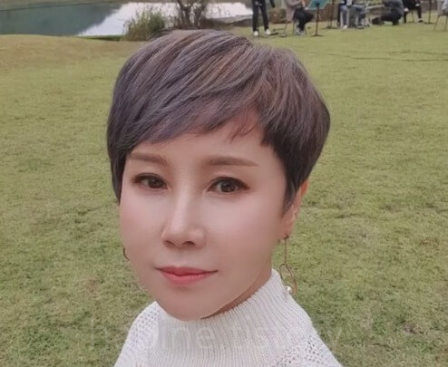 골프 연습장에서 박혜경