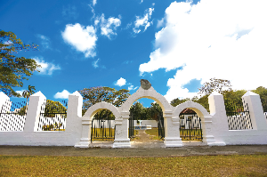 괌 여행 추천 괌 스페인 광장