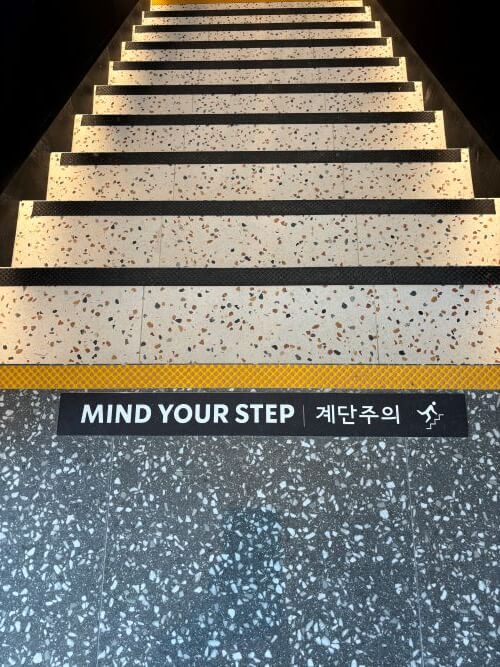 스타벅스 연천전곡DT점 2층 매장