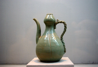 도자기 표면에 숨겨진 우주, 유약 결정의 현미경 세계