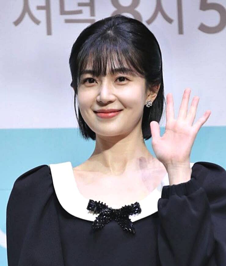 배우-백진희