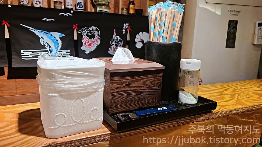 야키토리-하루-테이블-비품