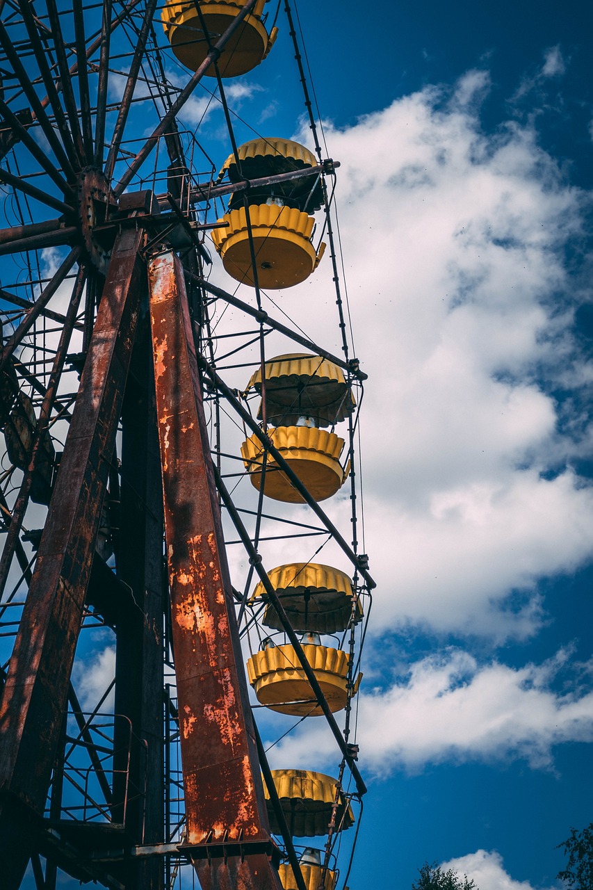 체르노빌 프리피야트의 놀이공원 대관람차 사진
