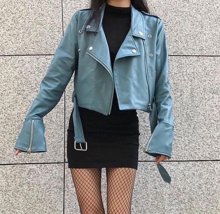 여성스러우면서도 귀여운 여자패션