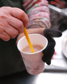 시장 노상에서 먹은 다방 커피 한잔