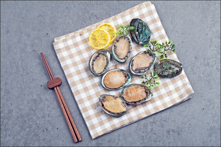 플레이팅-된-전복구이