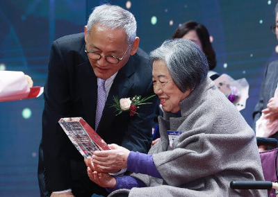 양희은-양희경-자매-모친