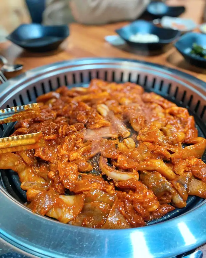 토요일은 밥이좋아 토밥좋아 평창 오삼불고기 거리 오징어 삼겹살 숯불 구이 맛집