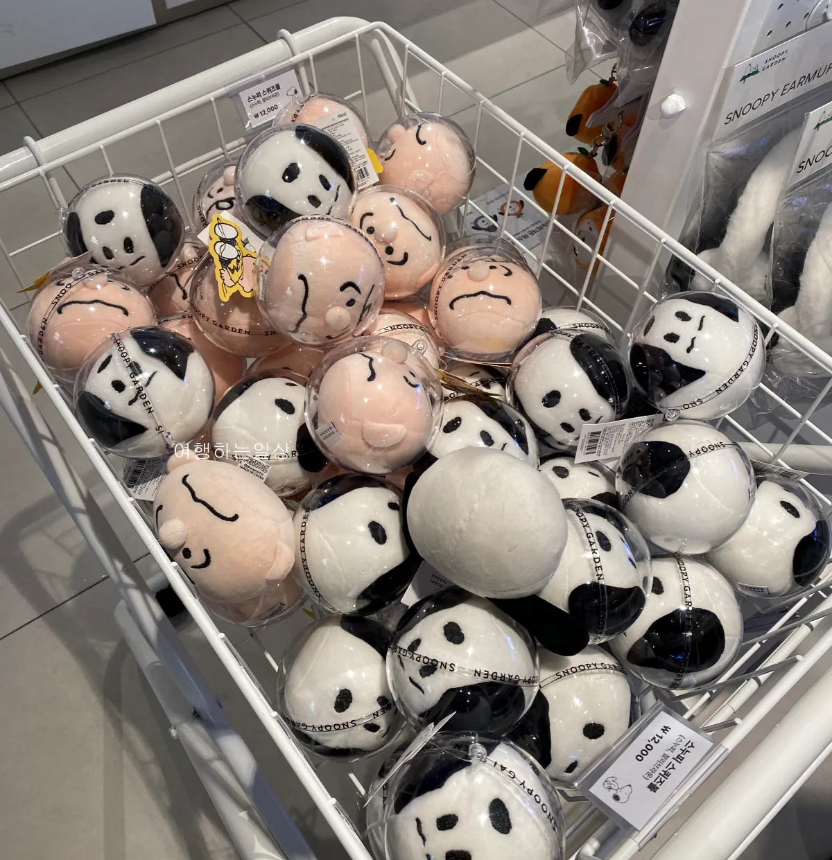 잠실-가볼만한곳-추천-귀여운거-구경하기-좋은-스누피-팝업스토어-전제품-정보,-구매한-스누피-굿즈