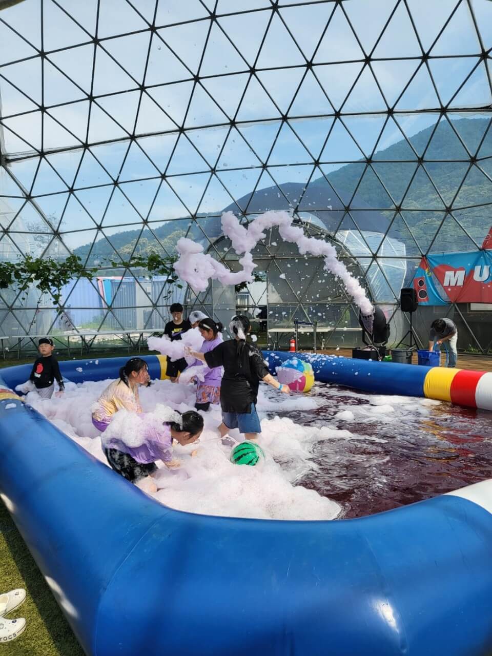 생생정보 2330회 스타의 고장 가수 박군의 경기도 양평군 맛집 양평솥뚜껑닭볶음탕과 양평메기수염축제 정보