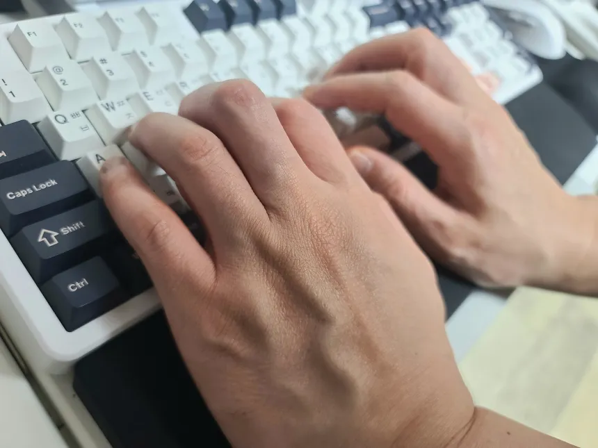 방아쇠 수지 증후군 원인