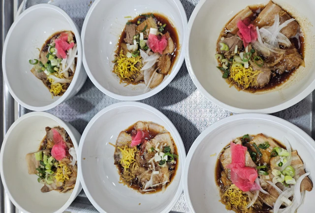 차슈덮밥-급식제공사진