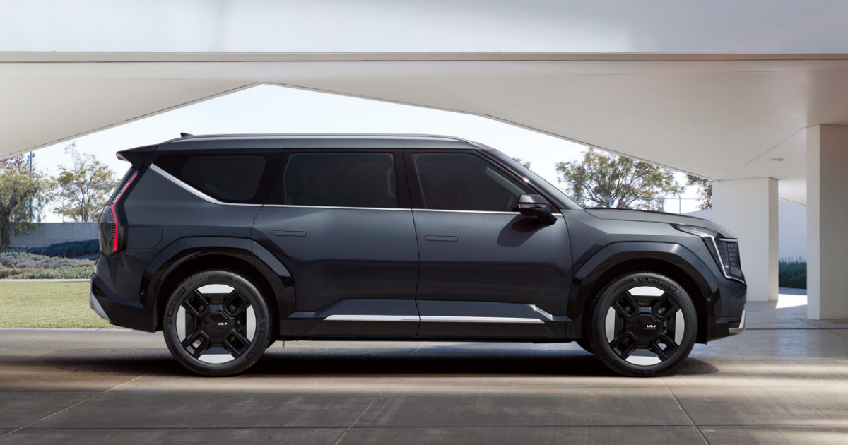 ๊ธฐ์ SUV EV9