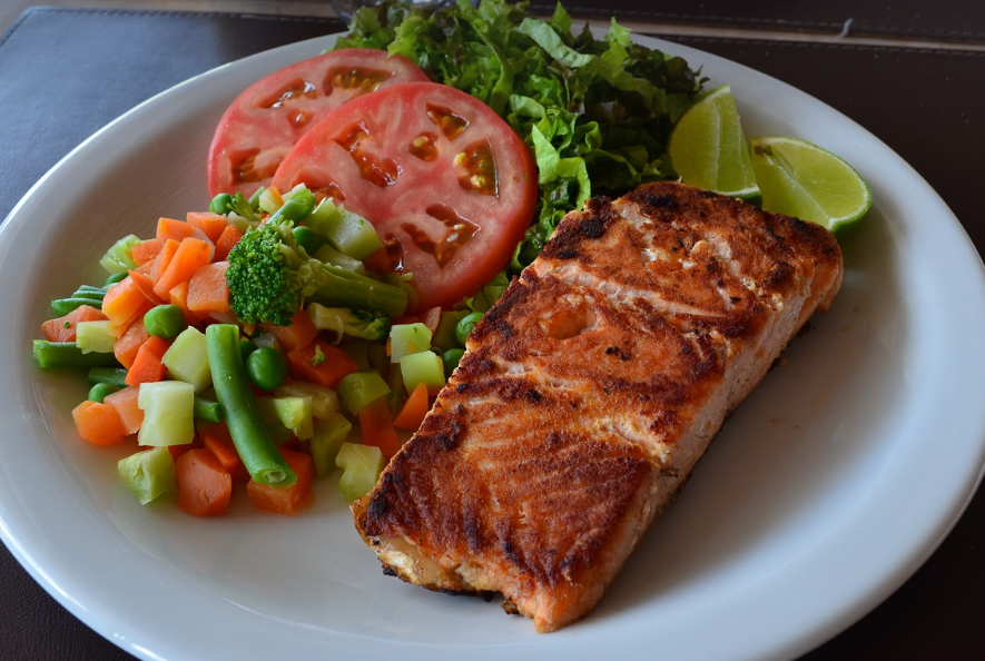 균형잡힌 식단 가이드: 영양소, 조리법, 추천 음식