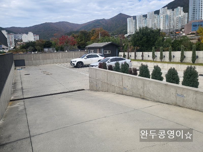 거제 지세포 인더하버스 주차장