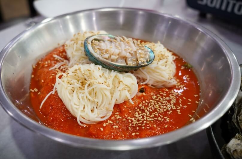 생방송투데이 투데이이슈 통영 굴요리 전문점 굴삼합 한마음 식당