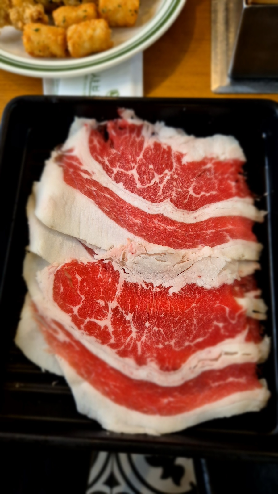 선명한 마블링의 고기