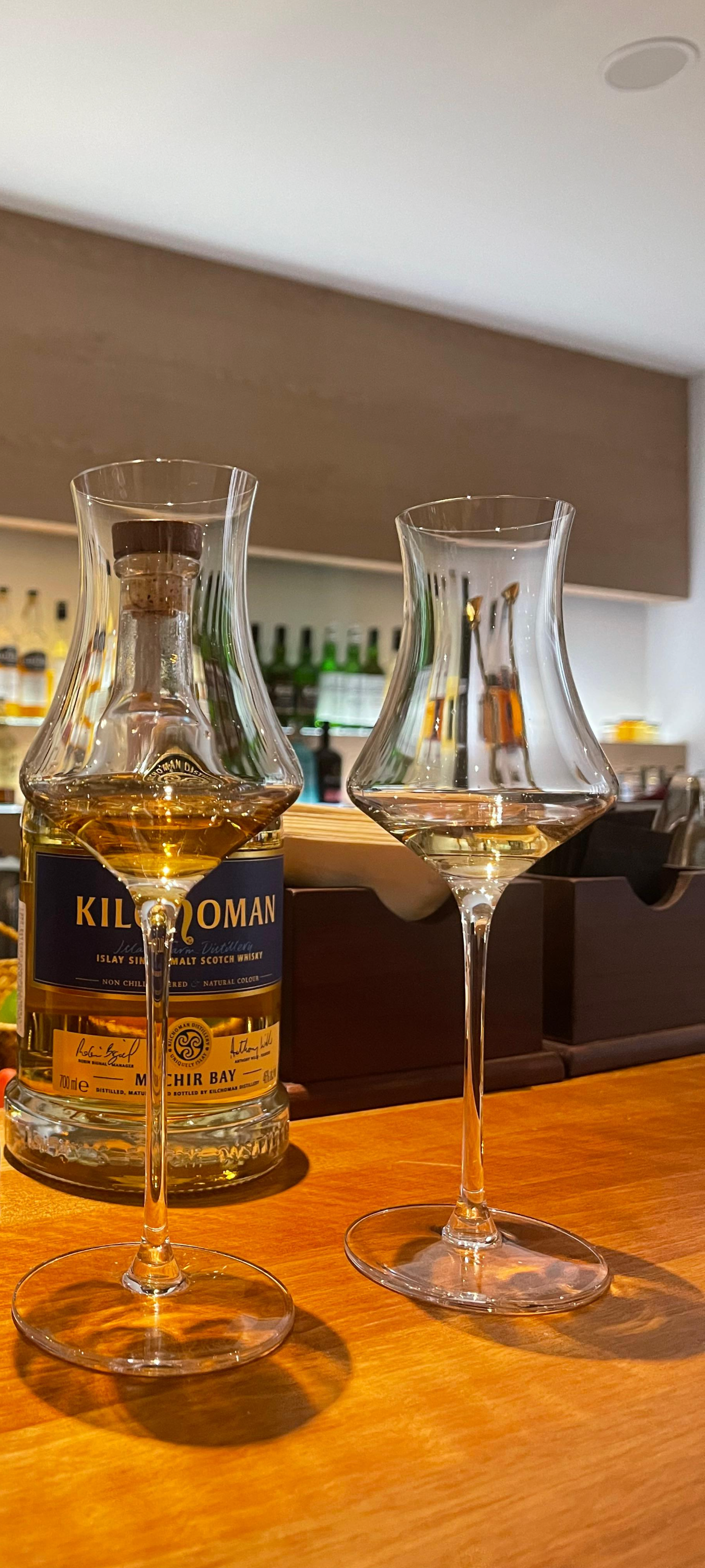 킬호만 마키어 베이 (우측 잔)