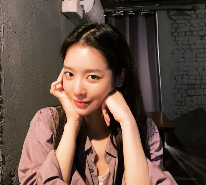 차주영-배우-미소