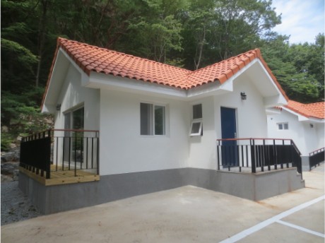 남해 편백자연휴양림 숲속의 집 5인실 사진